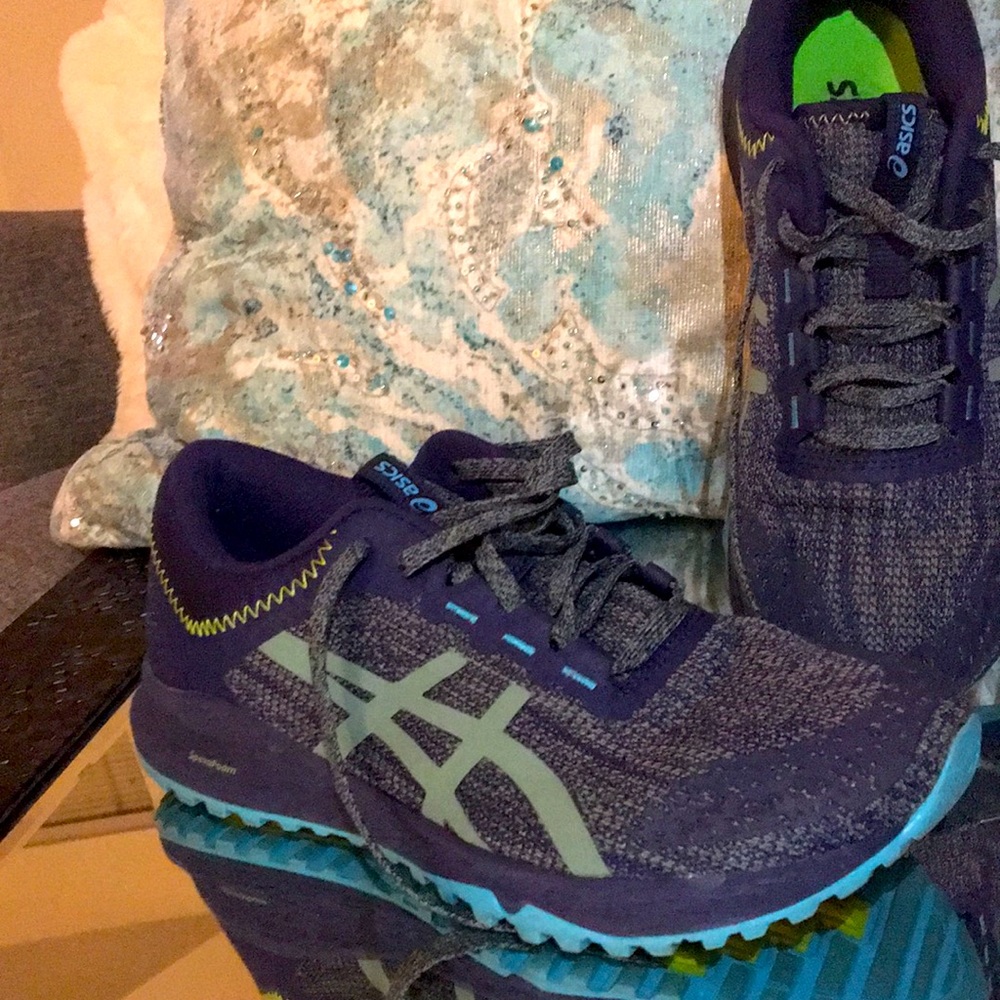 ASICS Women Alpine XL Running Shoes